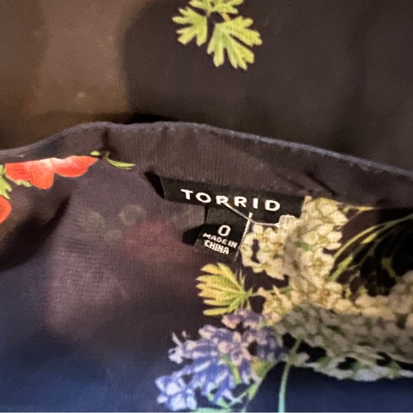 Torrid black floral chiffon maxi dress - Picture 6 of 9